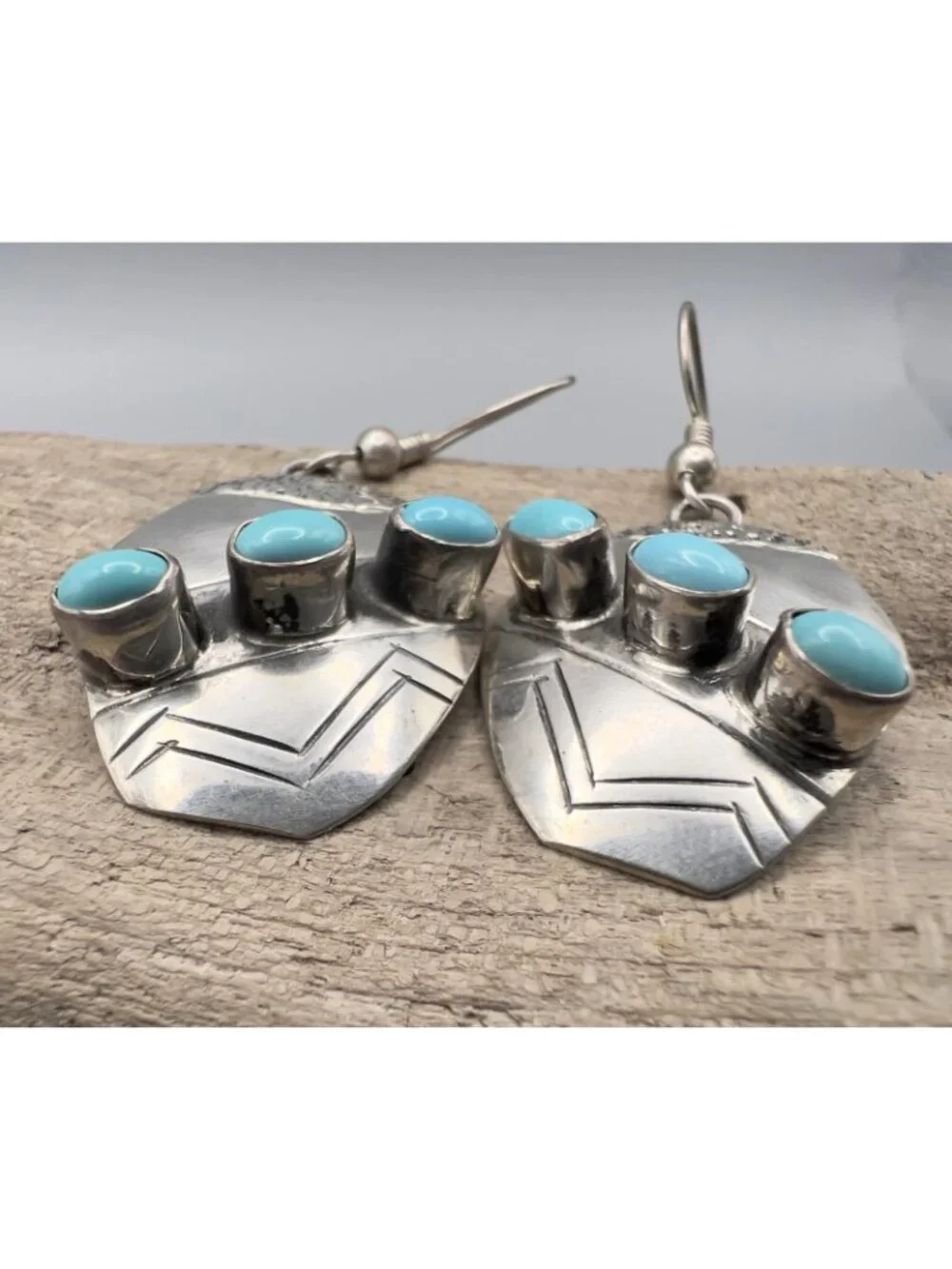 Vintage Navajo Native American Sterling Silver Turquoise Earrings - Picture 4 of 9